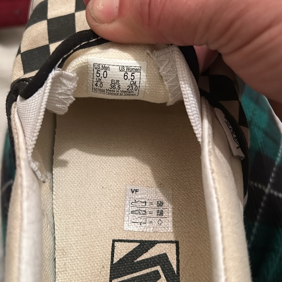 Black and white checkered vans - Picture 4 of 4